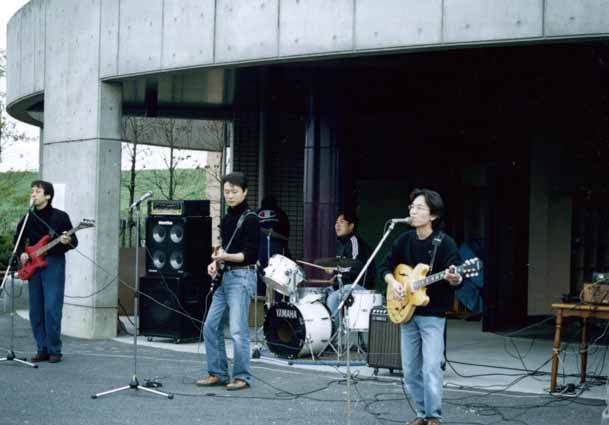 �����o�[